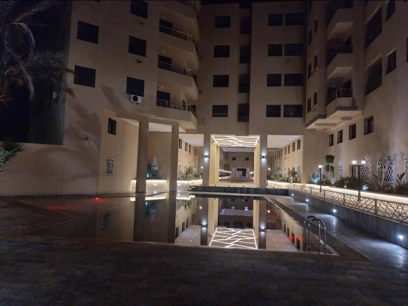 Apartment Centre *